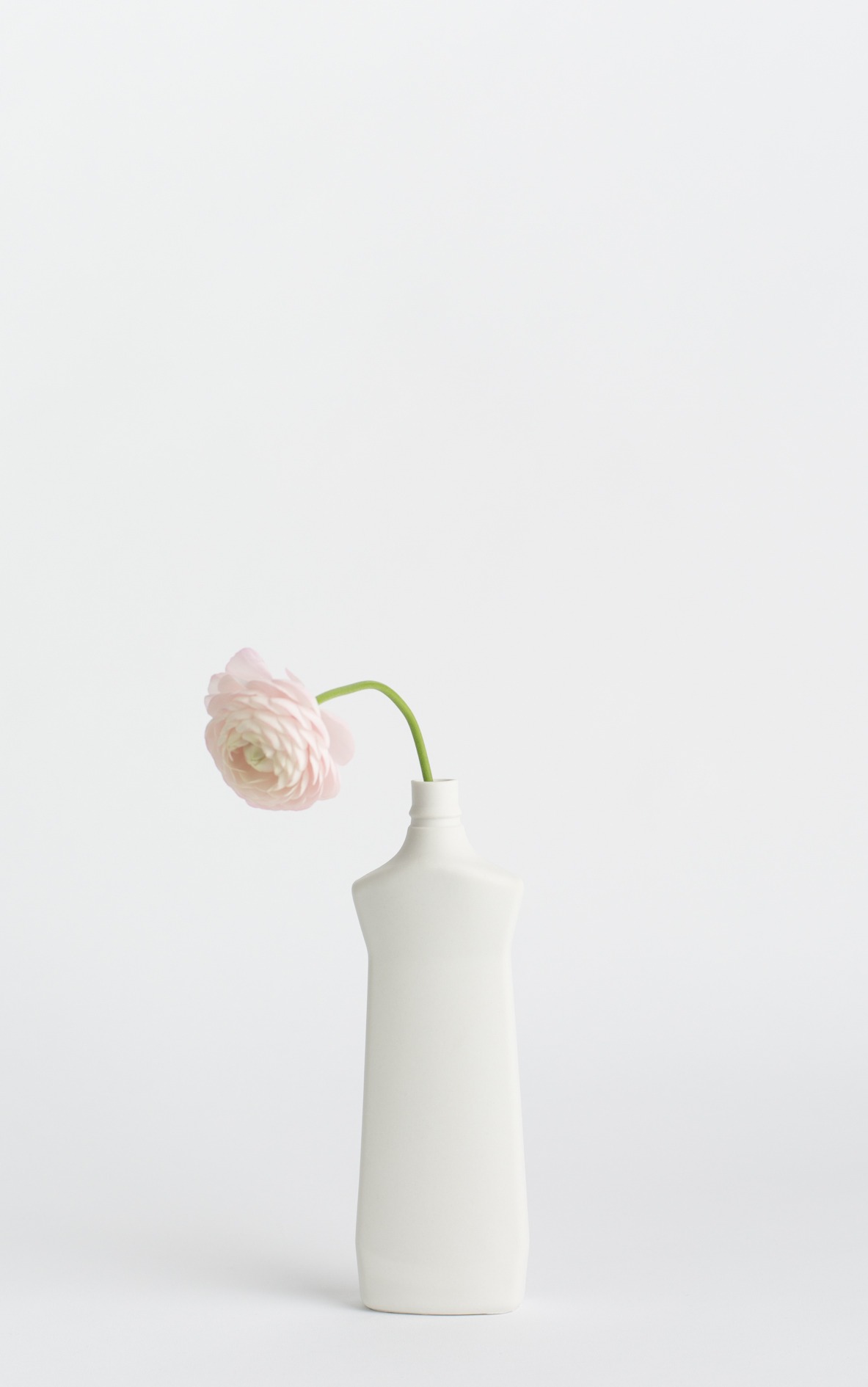 bottle vase #1 white with flower