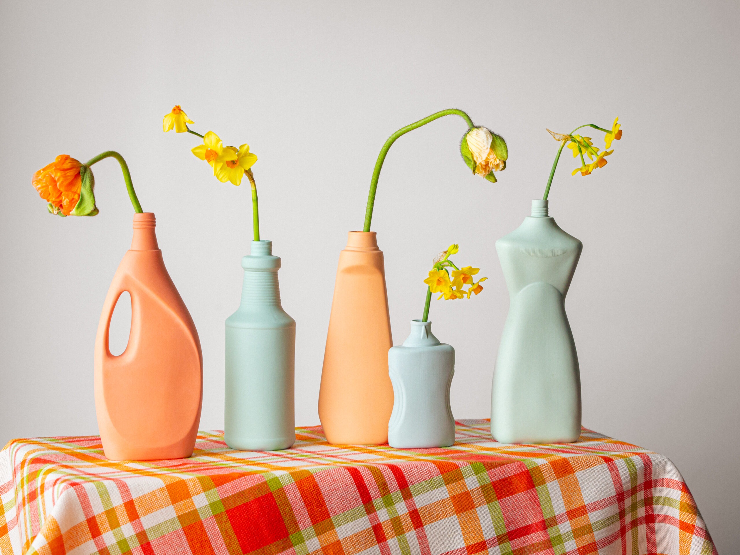 Vase en porcelaine bouteille de lessive / vaisselle par Foekje Fleur