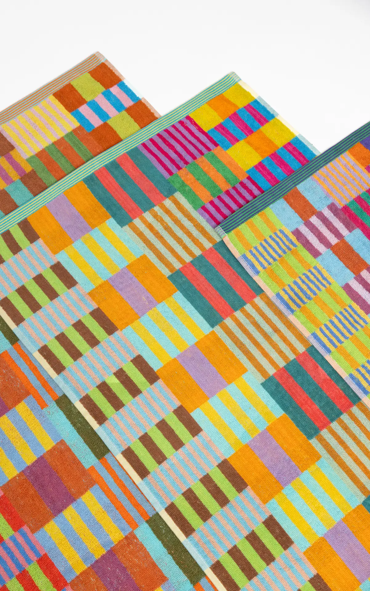 #100-tulipquilt_towelmedium-8